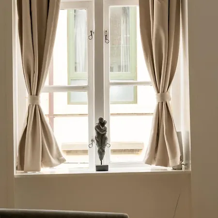 Apartman 2br Sleeps 7 *