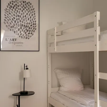 2br Sleeps 7